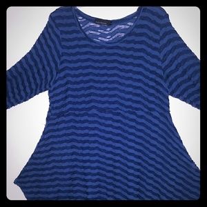 Super cute Cutloose side tail tunic